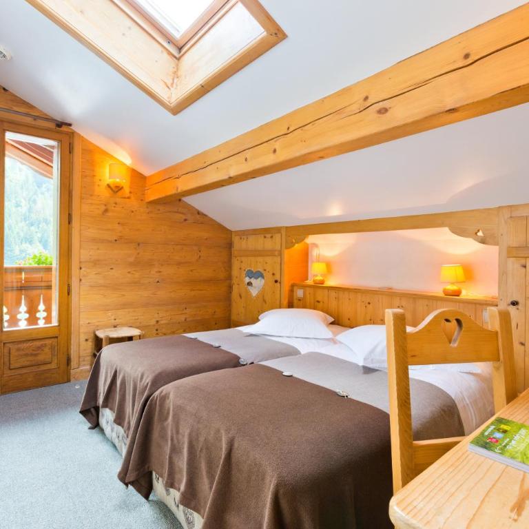 Logis La Croix-Saint-Maurice - Doppelzimmer im Dachgeschoss mit Balkon - 4