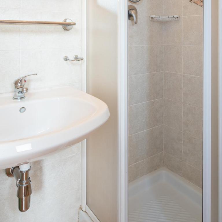 Welcomely - Isole Apartments - Two-Bedroom Apartment - 6