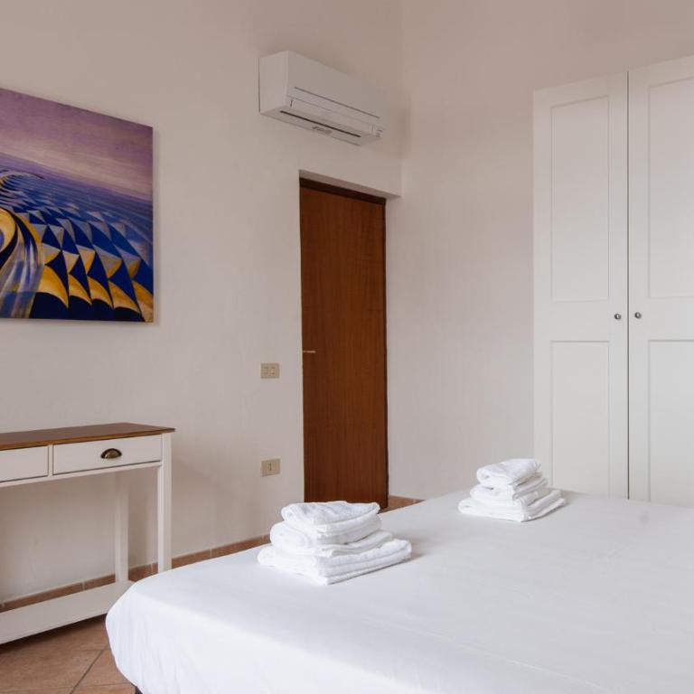 Welcomely - Isole Apartments - Two-Bedroom Apartment - 13