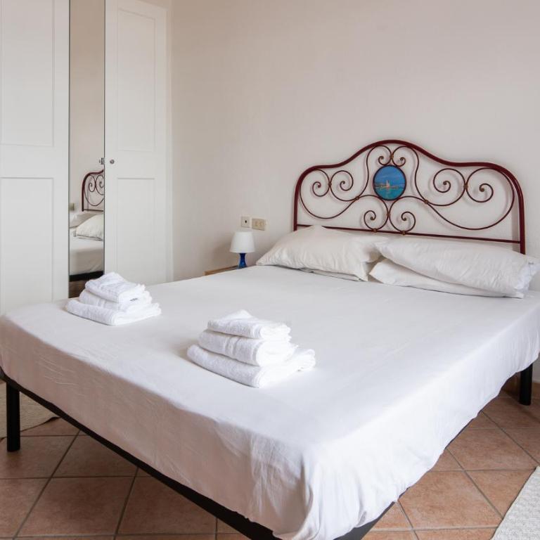 Welcomely - Isole Apartments - Two-Bedroom Apartment - 15