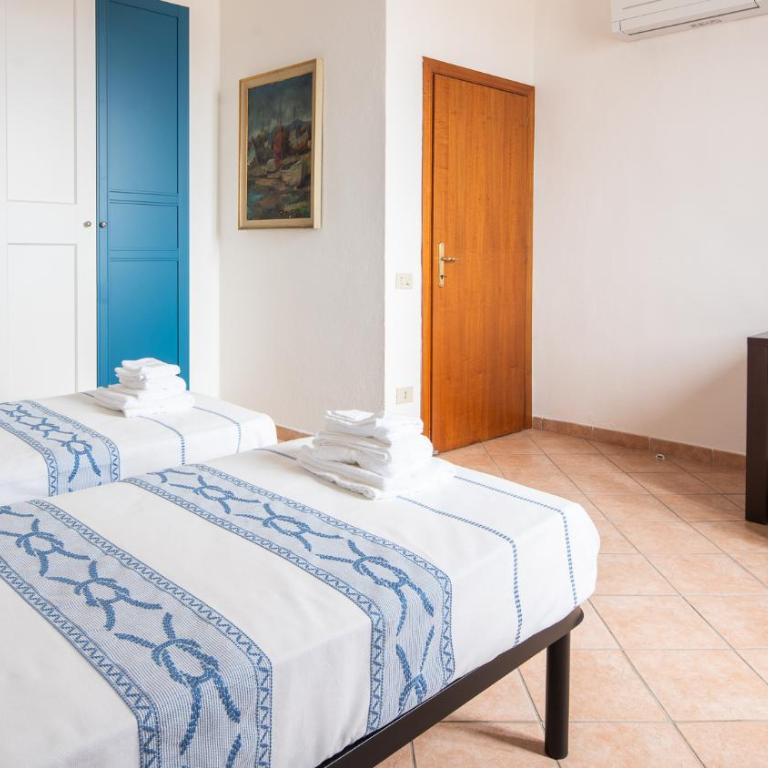 Welcomely - Isole Apartments - Two-Bedroom Apartment - 17