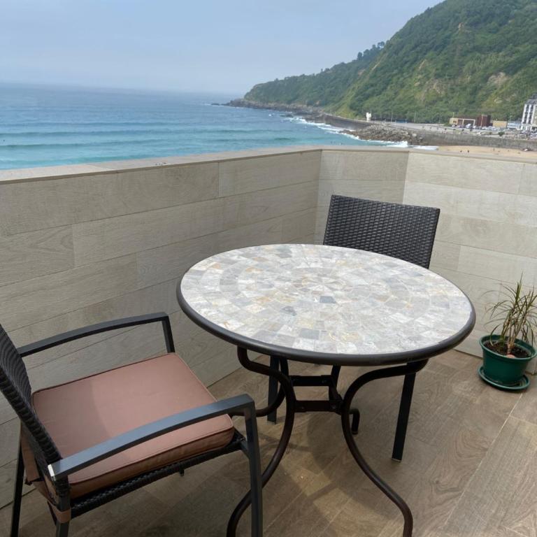 BrisasVTsansebastian In Zurriola Beach, Penthouse, sea views - Apartamento de 2 dormitorios - 19