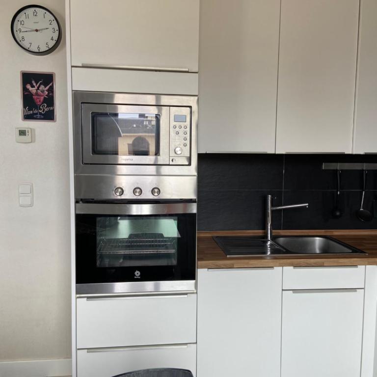 BrisasVTsansebastian In Zurriola Beach, Penthouse, sea views - Apartamento de 2 dormitorios - 26
