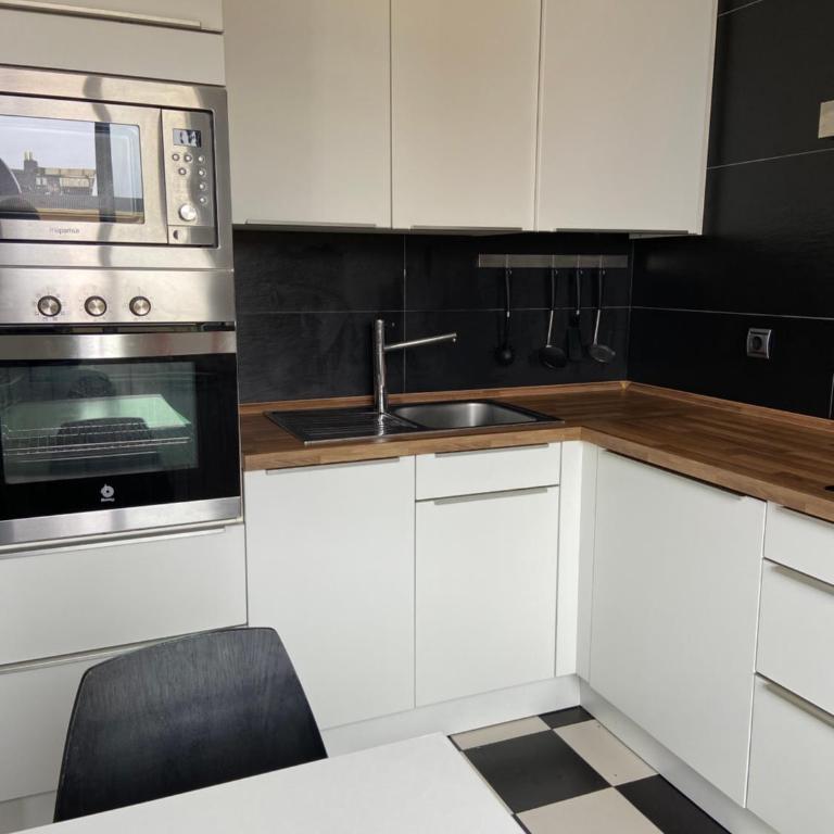 BrisasVTsansebastian In Zurriola Beach, Penthouse, sea views - Apartamento de 2 dormitorios - 25