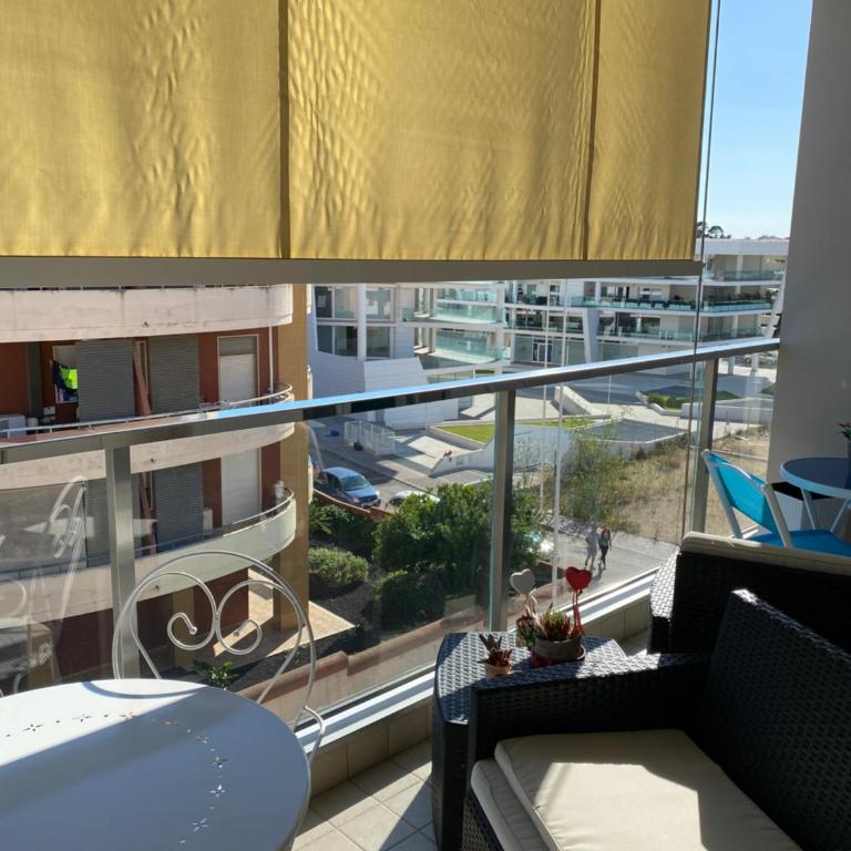 Blue Sea Rooms Apartment Cagliari - Three-Bedroom Apartment - 17