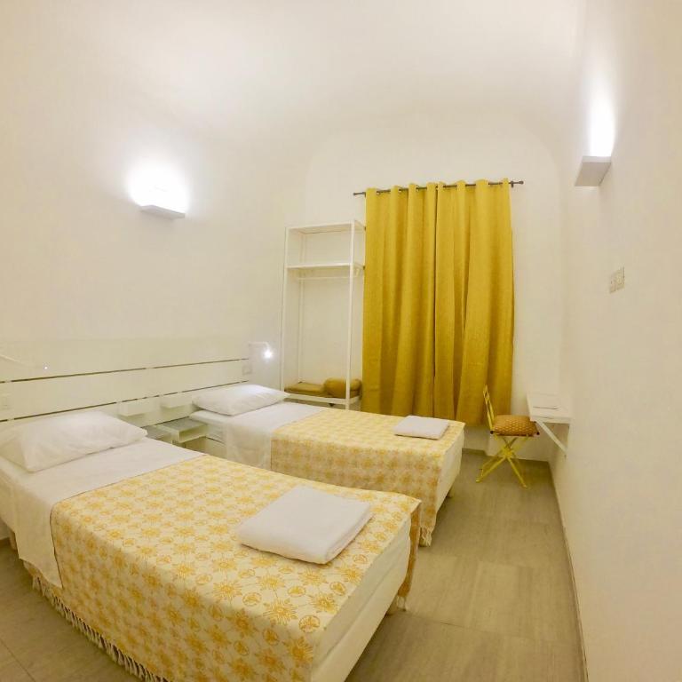Central Savona - Twin Room with Private Bathroom - 7