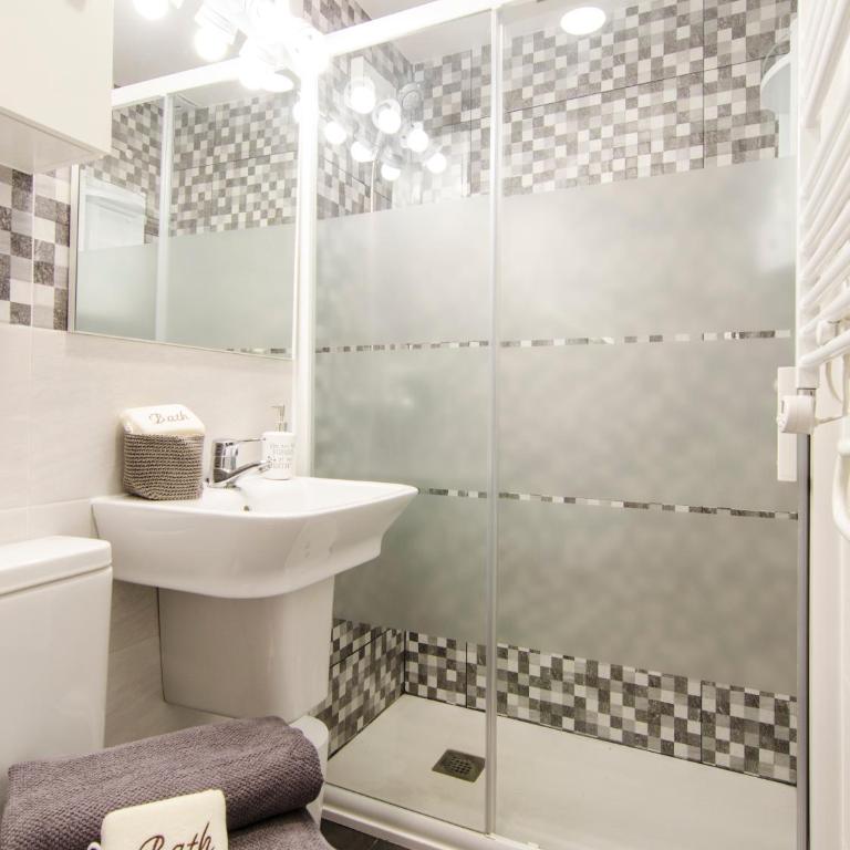 Sweet Gran Via II - Two-Bedroom Apartment - 9