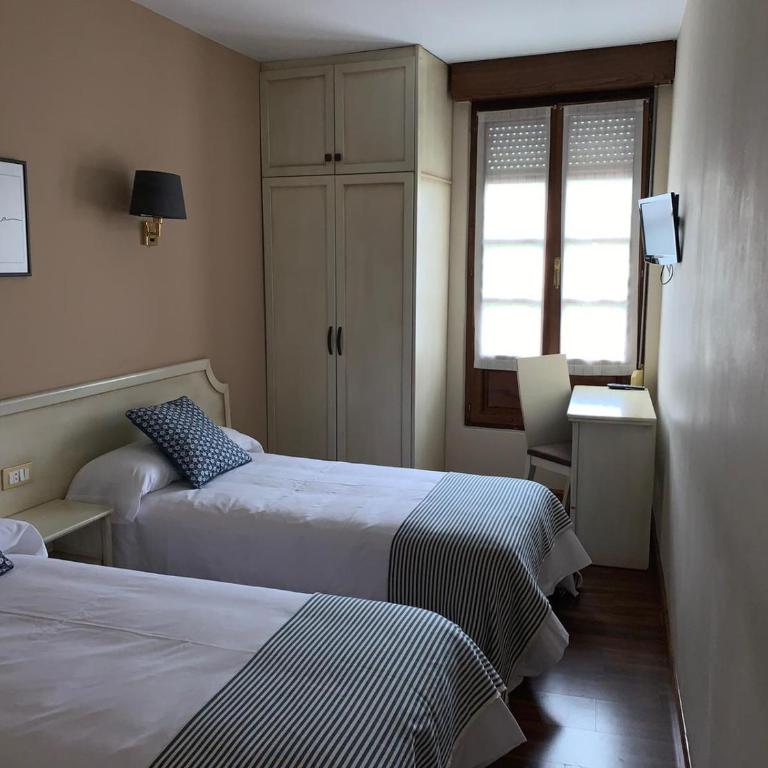 Hotel Los Robles - Habitación Doble - 2 camas - 6