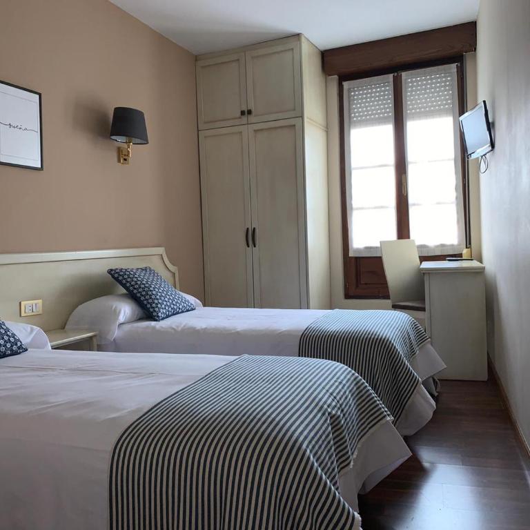 Hotel Los Robles - Habitación Doble - 2 camas - 3