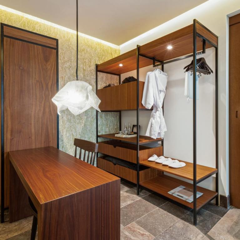 Hotel Las Brisas Merida - Junior Suite King - 3