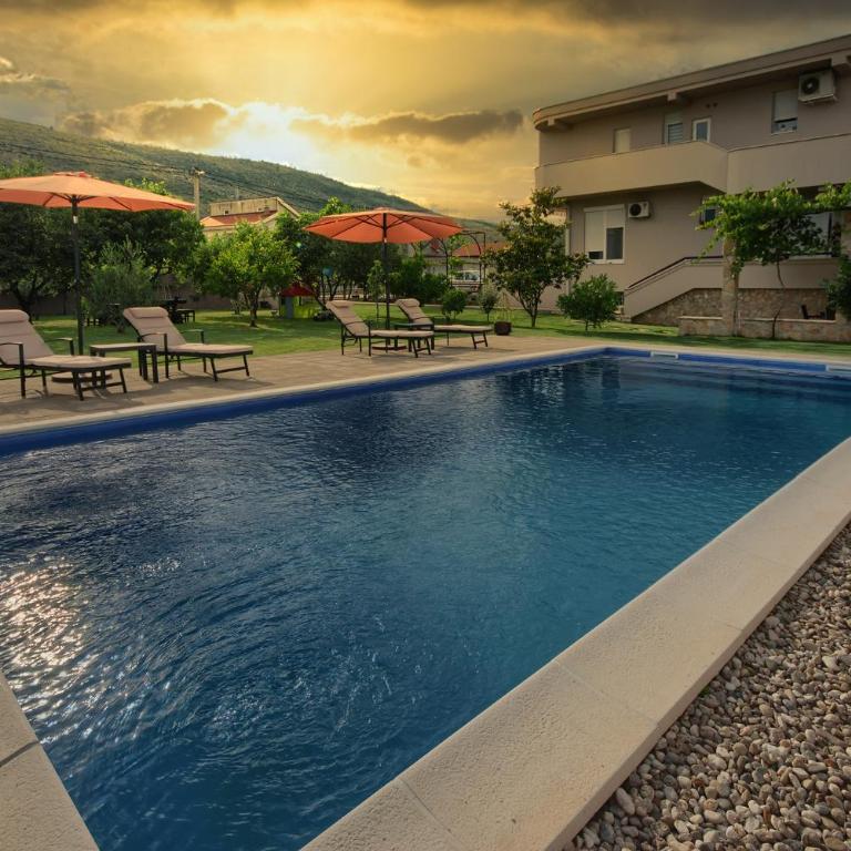 Villa Dama - Three-Bedroom Villa - 38