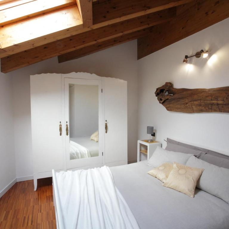 BELLA VITA! - Two-Bedroom Apartment - 13
