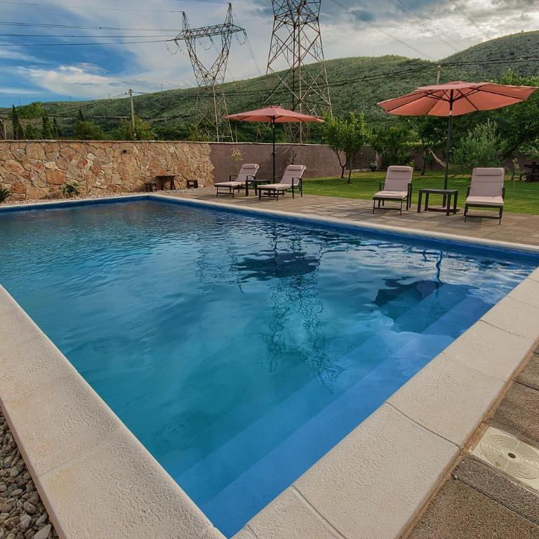 Villa Dama - Three-Bedroom Villa - 4