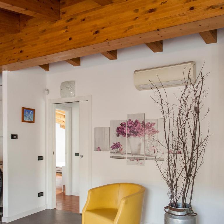 BELLA VITA! - Two-Bedroom Apartment - 10