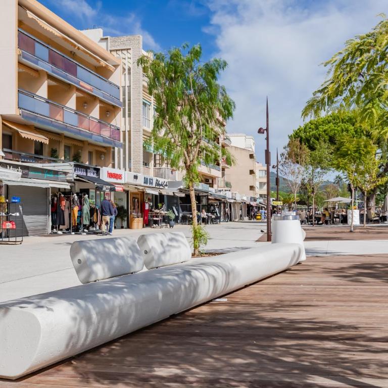 Les balcons de Bandol Centre ville avec vue mer et face à la plage - Studio - 5