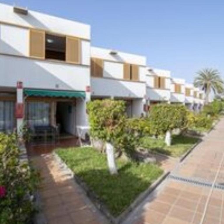 Barber Las Brisas - Two-Bedroom Apartment - 12
