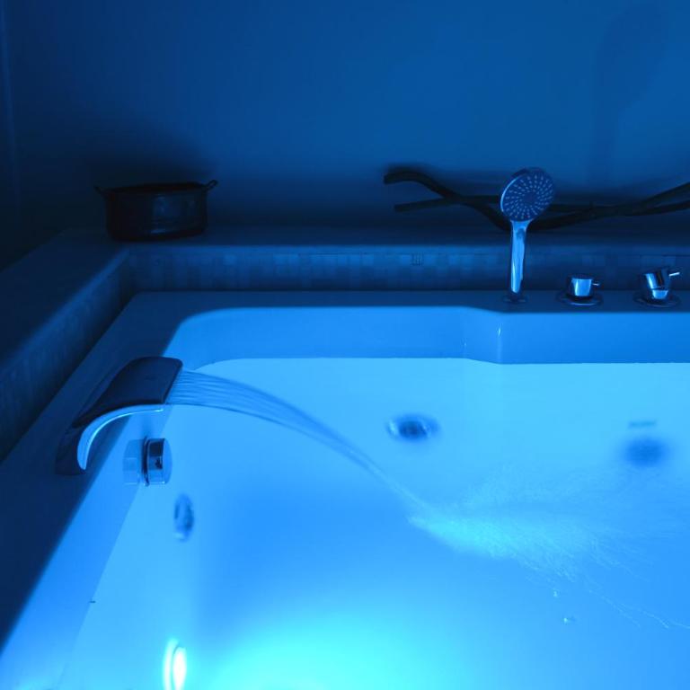 Casina Colosso - relais&more - - Suite con Vasca Idromassaggio - 1