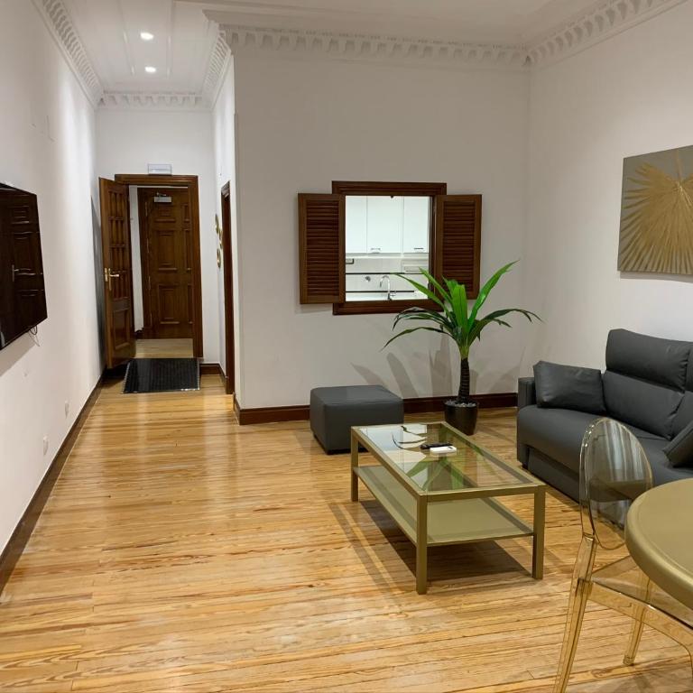 LOFTS Puerta del SOL - One-Bedroom Apartment - 3