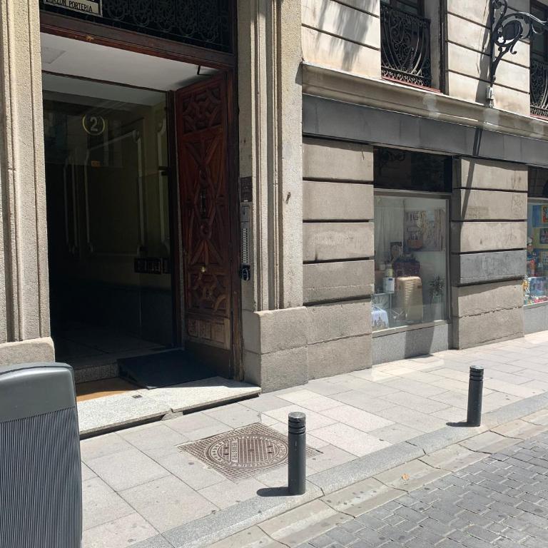 LOFTS Puerta del SOL - One-Bedroom Apartment - 14