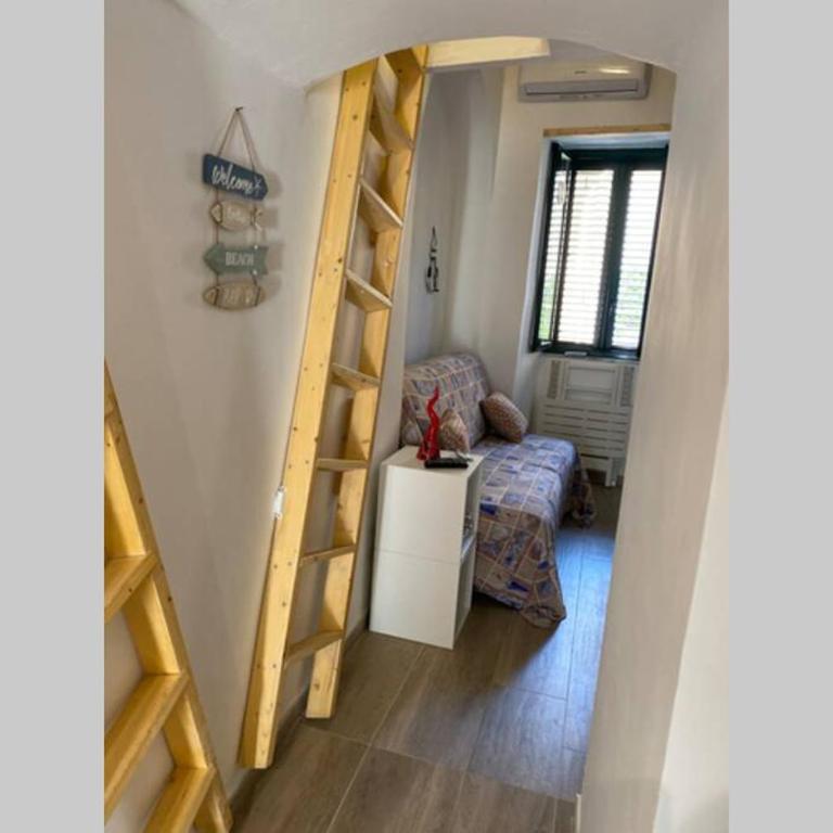Sandro's Studio Vietri Center - Casa con 1 Camera da Letto - 12