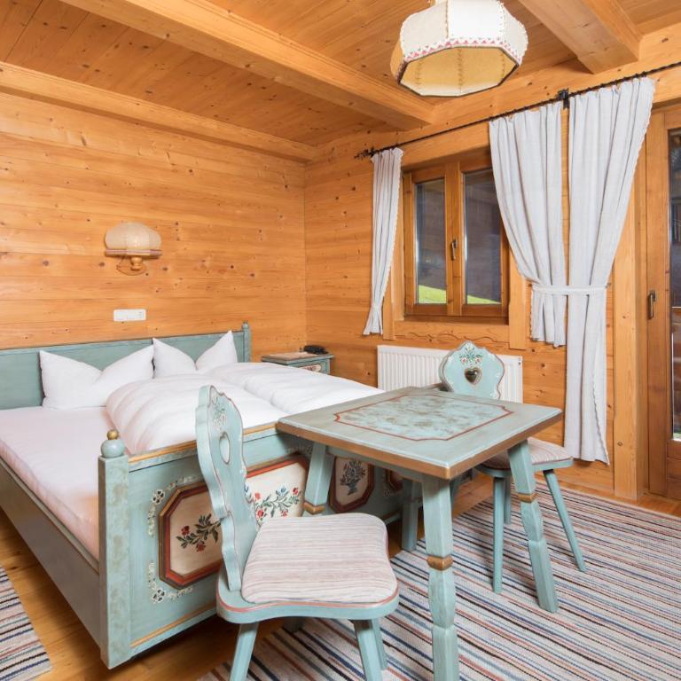 Hotel & Alpengasthof Pinzgerhof - Comfort Dreibettzimmer mit Balkon – Nebengebäude - 1