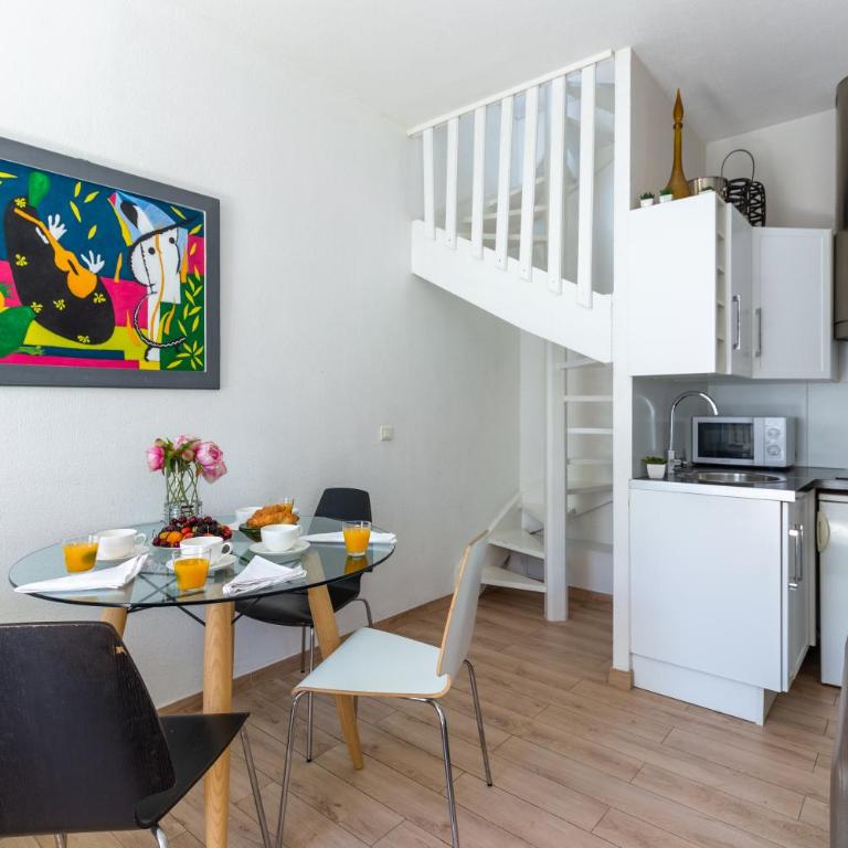 Apartment on Dante street next to the sea - Appartement avec Balcon - 4