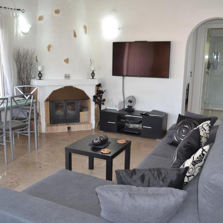 Casa Cadiz - Three-Bedroom House - 6