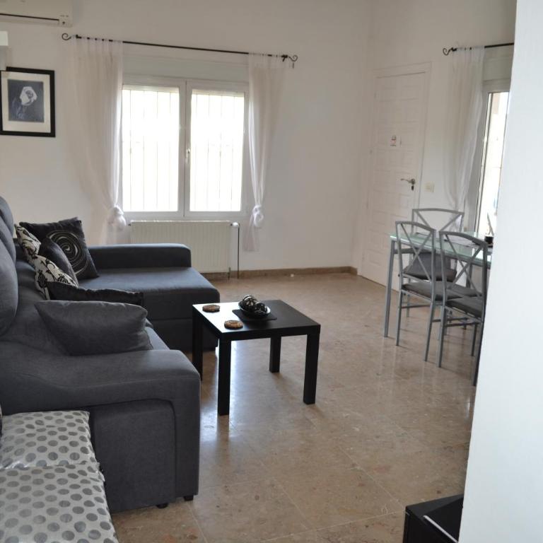 Casa Cadiz - Three-Bedroom House - 20