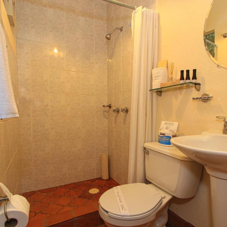 El Meson de los Poetas - Double Room with Two Double Beds - 14