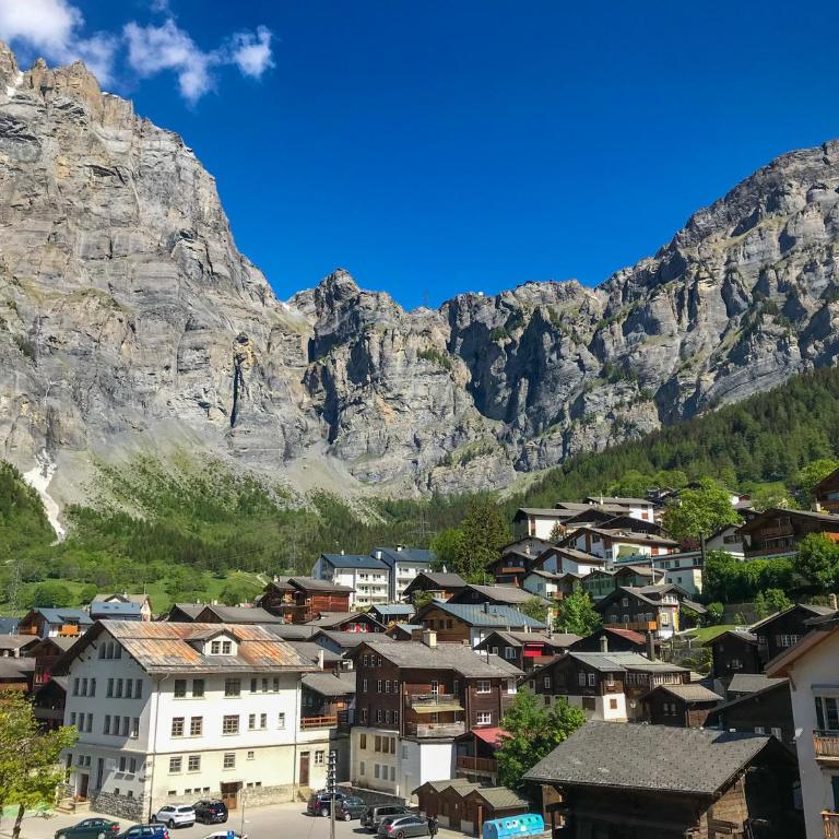 HAKs Alpine Studio with Mountain View Leukerbad - Studio mit Queensize-Bett - 16