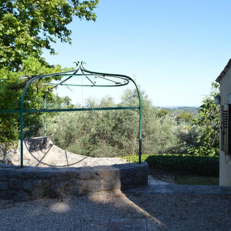 Villa provençale 4 chambres avec piscine, vue panoramique et pétanque - Maison 4 Chambres - 28