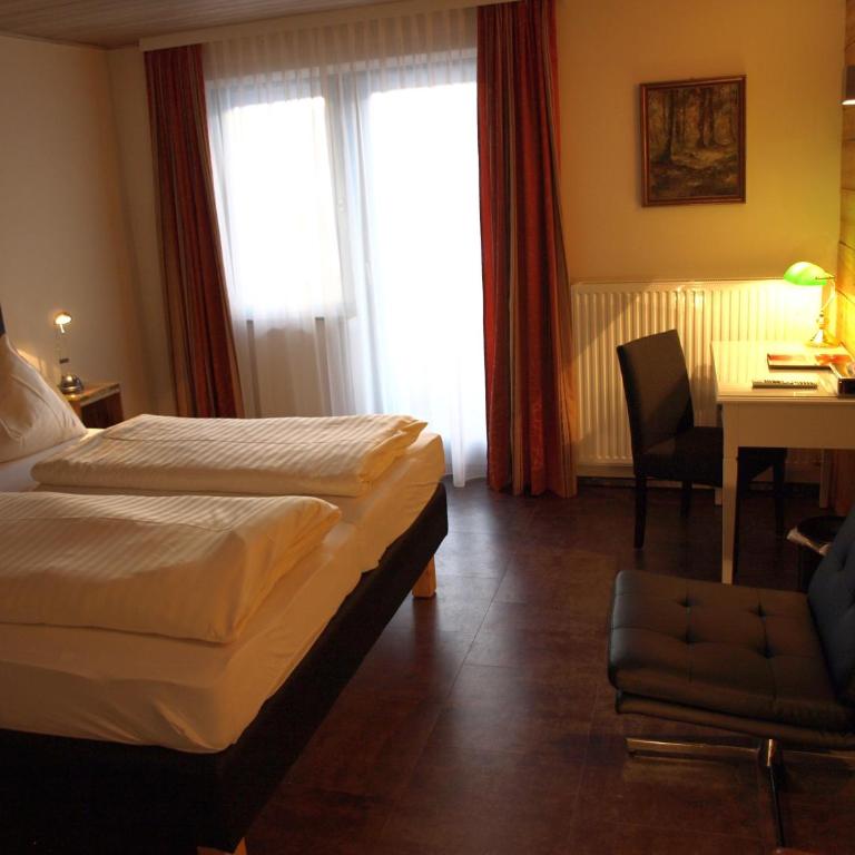 Hotel Aloisia, Hotel Garni - Doppelzimmer mit Balkon - 1