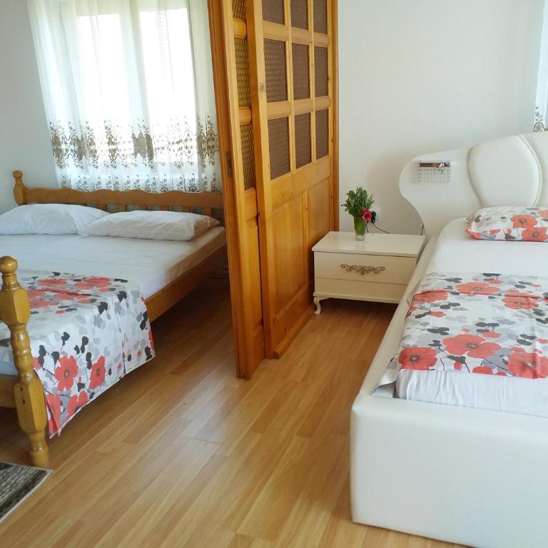 Guest house Naser - Porodična Soba sa Balkonom i Pogledom na More - 18