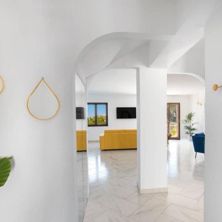 Villa Capo D'Arco - Three-Bedroom Villa - 21