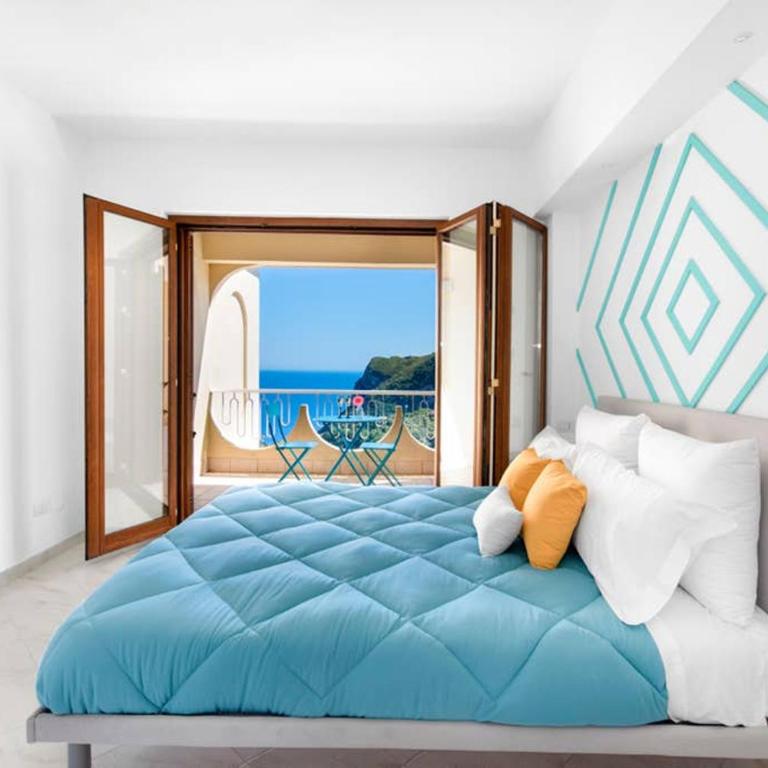 Villa Capo D'Arco - Three-Bedroom Villa - 32