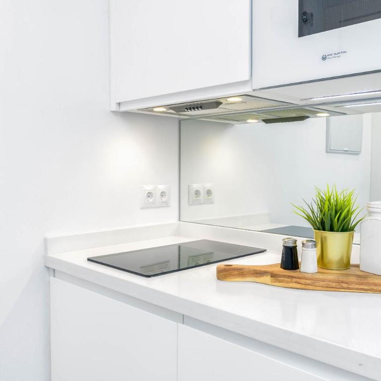 iloftmalaga San Juan - Studio Apartment - 33