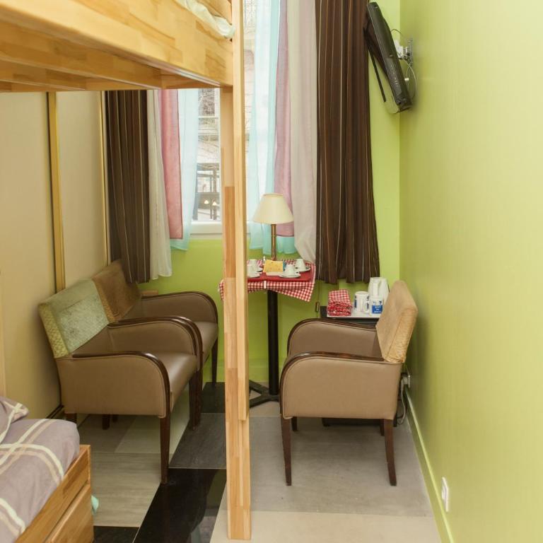 Club246 Paris Saint Martin - Chambre Quadruple Confort - 3