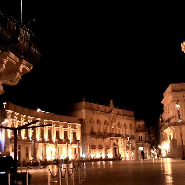 Incantevole appartamento in palazzo storico Ortigia - Appartamento - 86