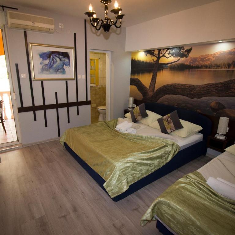 Hotel Villa Nadin - Deluxe Triple Room with Balcony - 4
