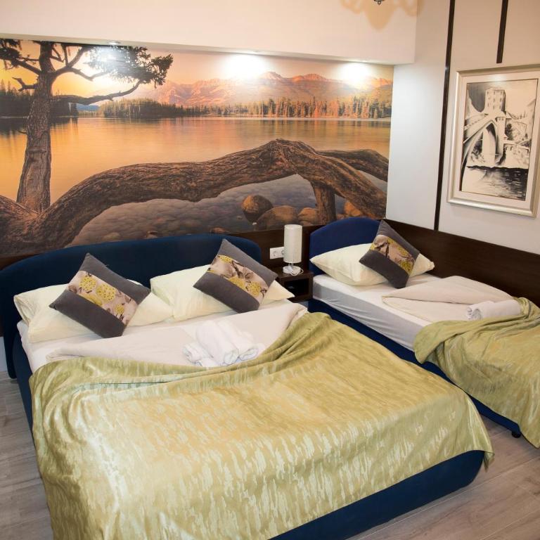 Hotel Villa Nadin - Deluxe Triple Room with Balcony - 10