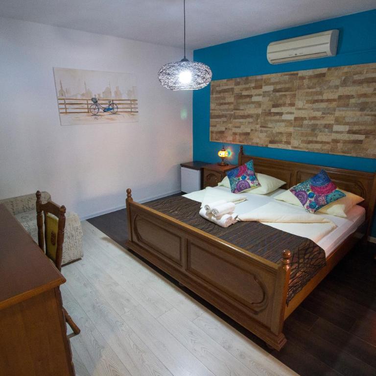 Hotel Villa Nadin - Double Room - 22