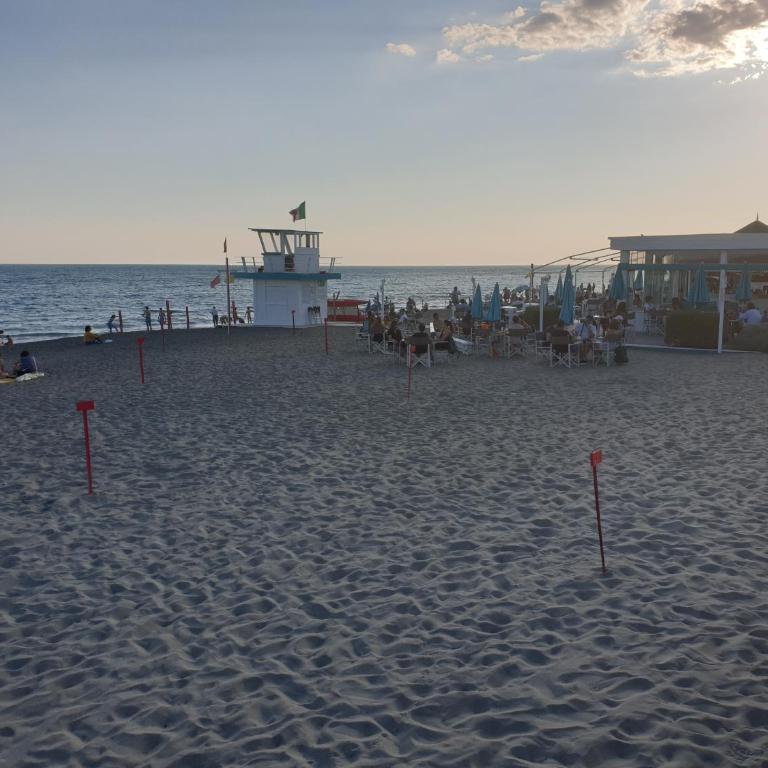 Trilocale Lido di Roma - Appartamento con 2 Camere da Letto - 29