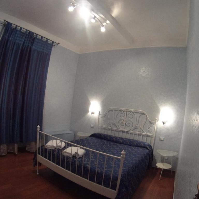 Casa Cleo - Camera Matrimoniale con Bagno Privato Esterno - 3