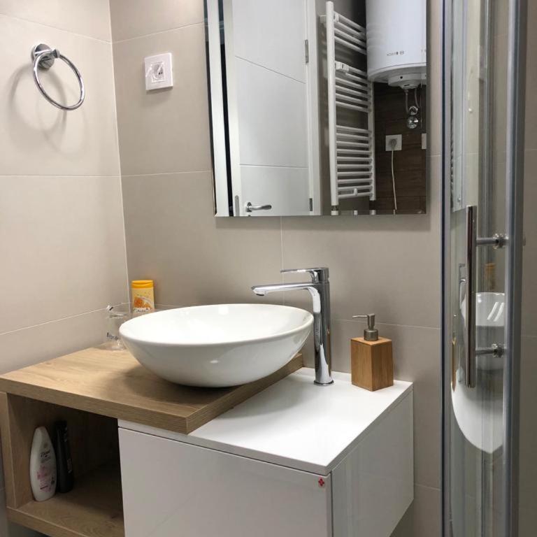 Linden Flower - One-Bedroom Apartment - 20