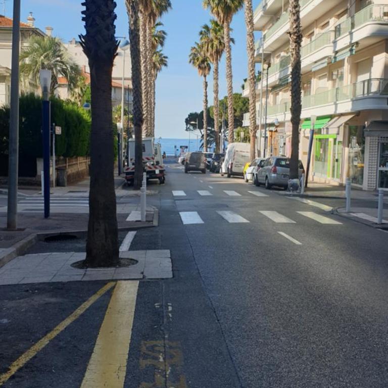 Studio au coeur de Juan à deux pas des plages - Monolocale con Balcone - 12