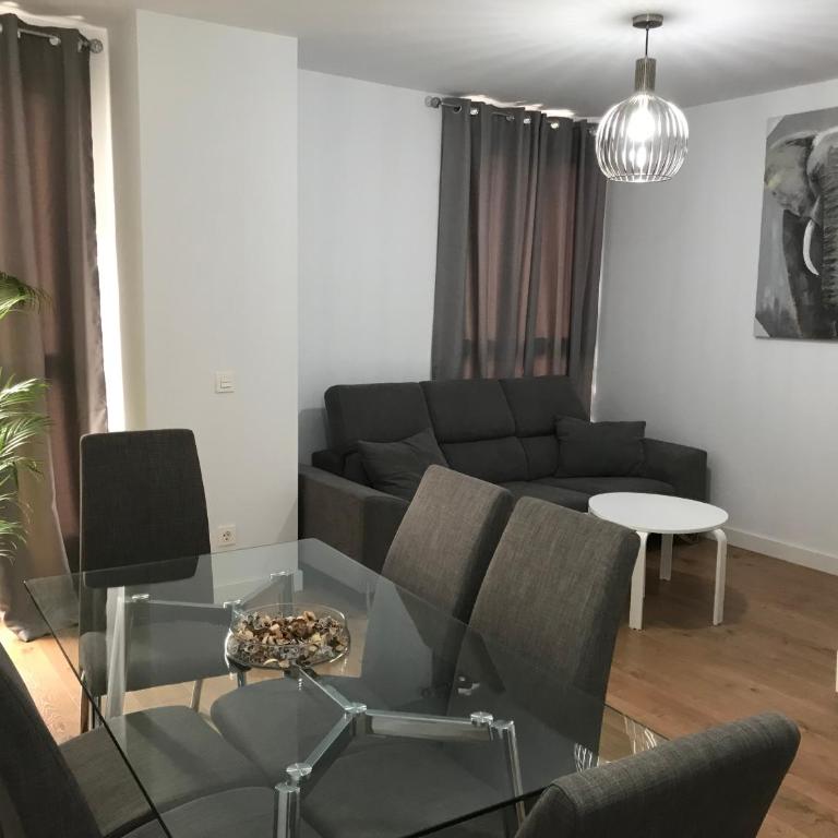 En el centro de teatinos - Three-Bedroom Apartment - 8
