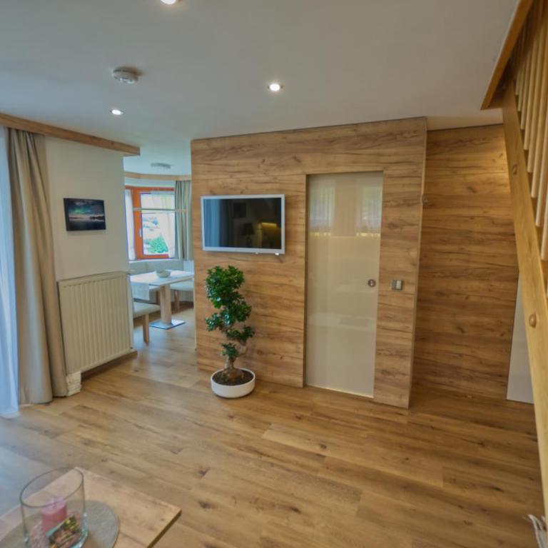Ferienhaus Holzer - Maisonette-Apartment mit 1 Schlafzimmer, Balkon und Seeblick - 3