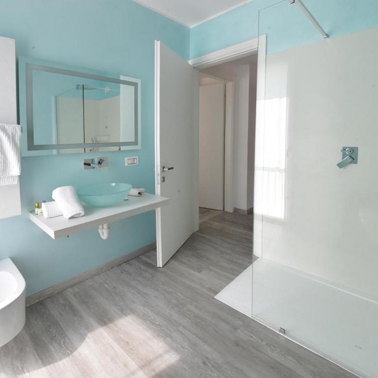 Primavera ApartmentSuites - Appartamento Superior con Terrazza e Vasca Idromassaggio Jacuzzi® - 5
