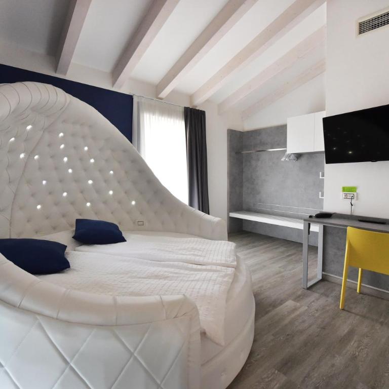 Primavera ApartmentSuites - Appartamento con 2 Camere da Letto - 1