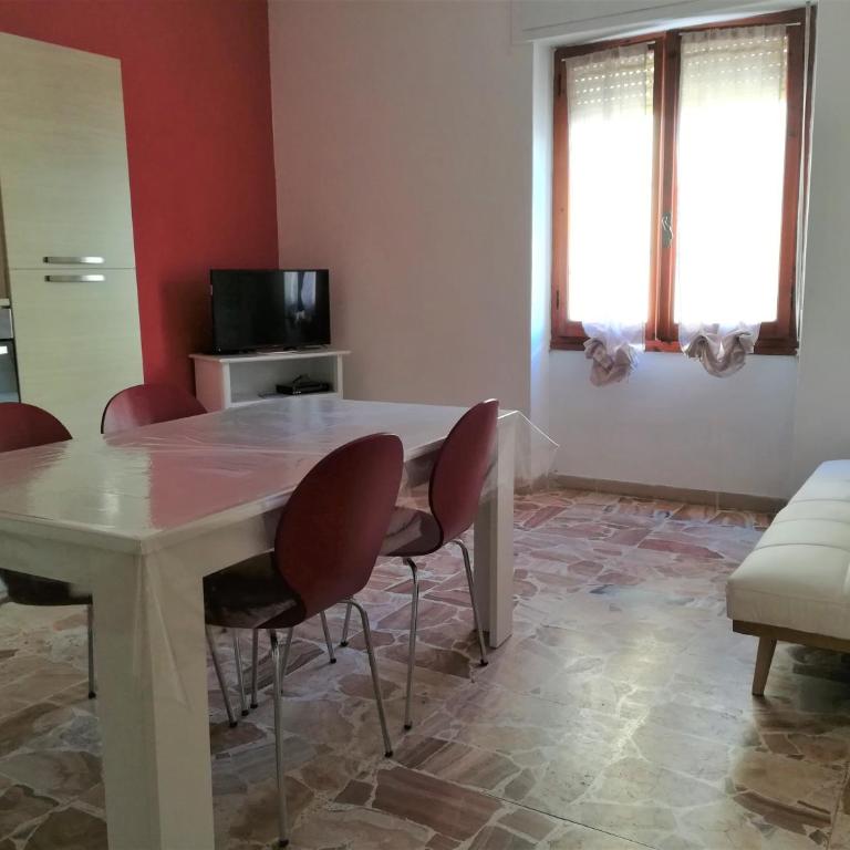 Seaside Holidays - Appartamento con 2 Camere da Letto - Via Cellini 12 - 2